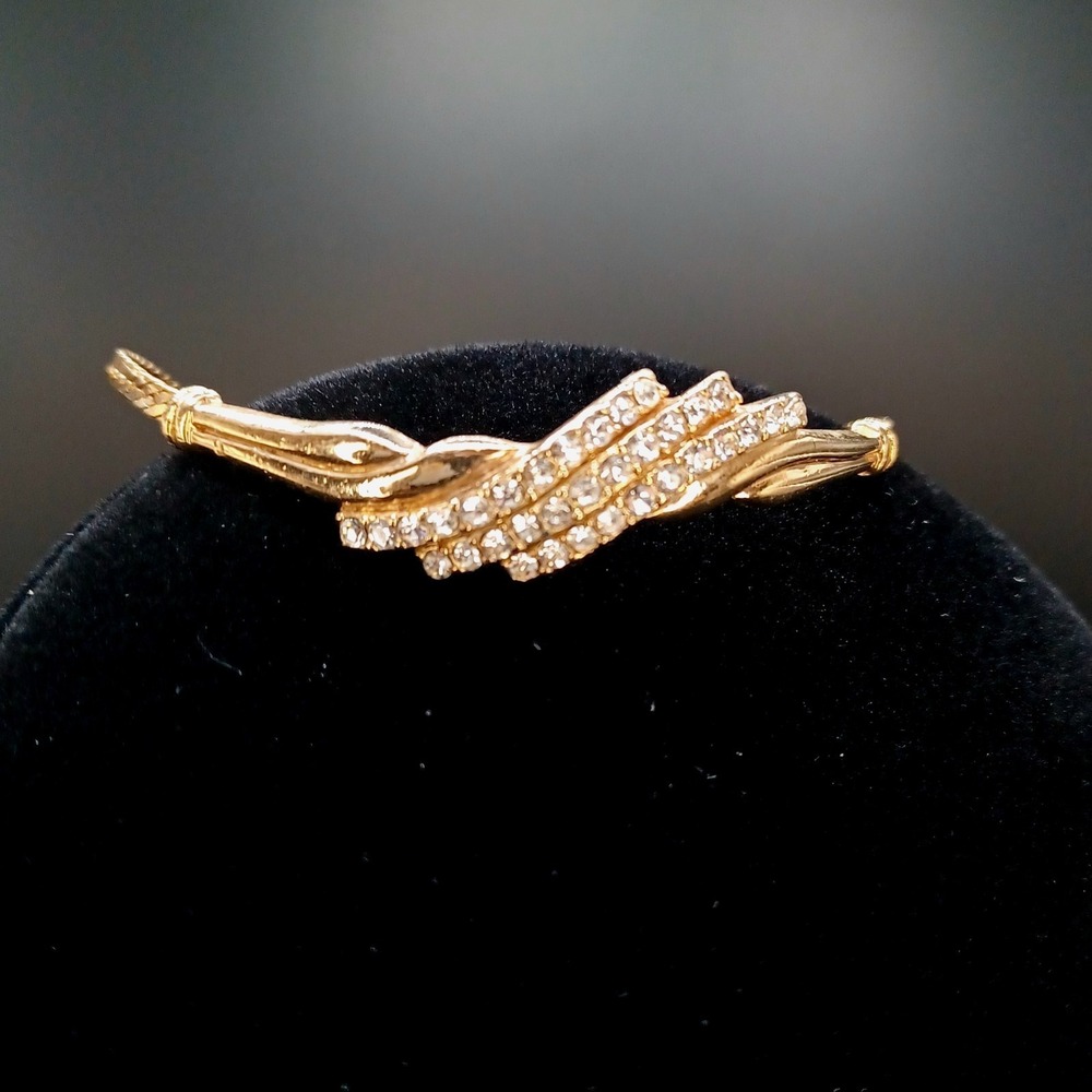 Vintage Avon Bracelet Gold Tone Herringbone Adjustable Sparkly Rhinestone SIGNED